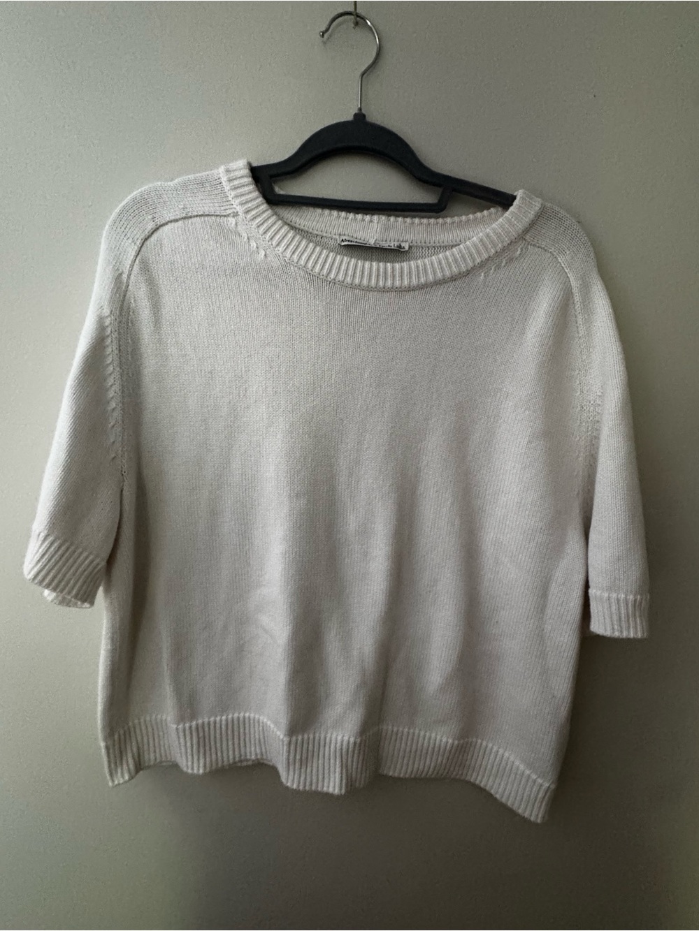 Abercrombie & Fitch Women’s L Cream Short Sleeve Knit Sweater